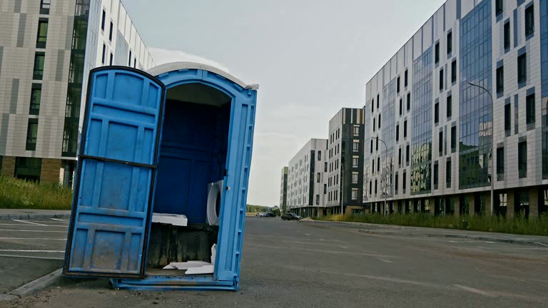 Best VIP or Luxury Restroom Trailers  in Hayfield, MN